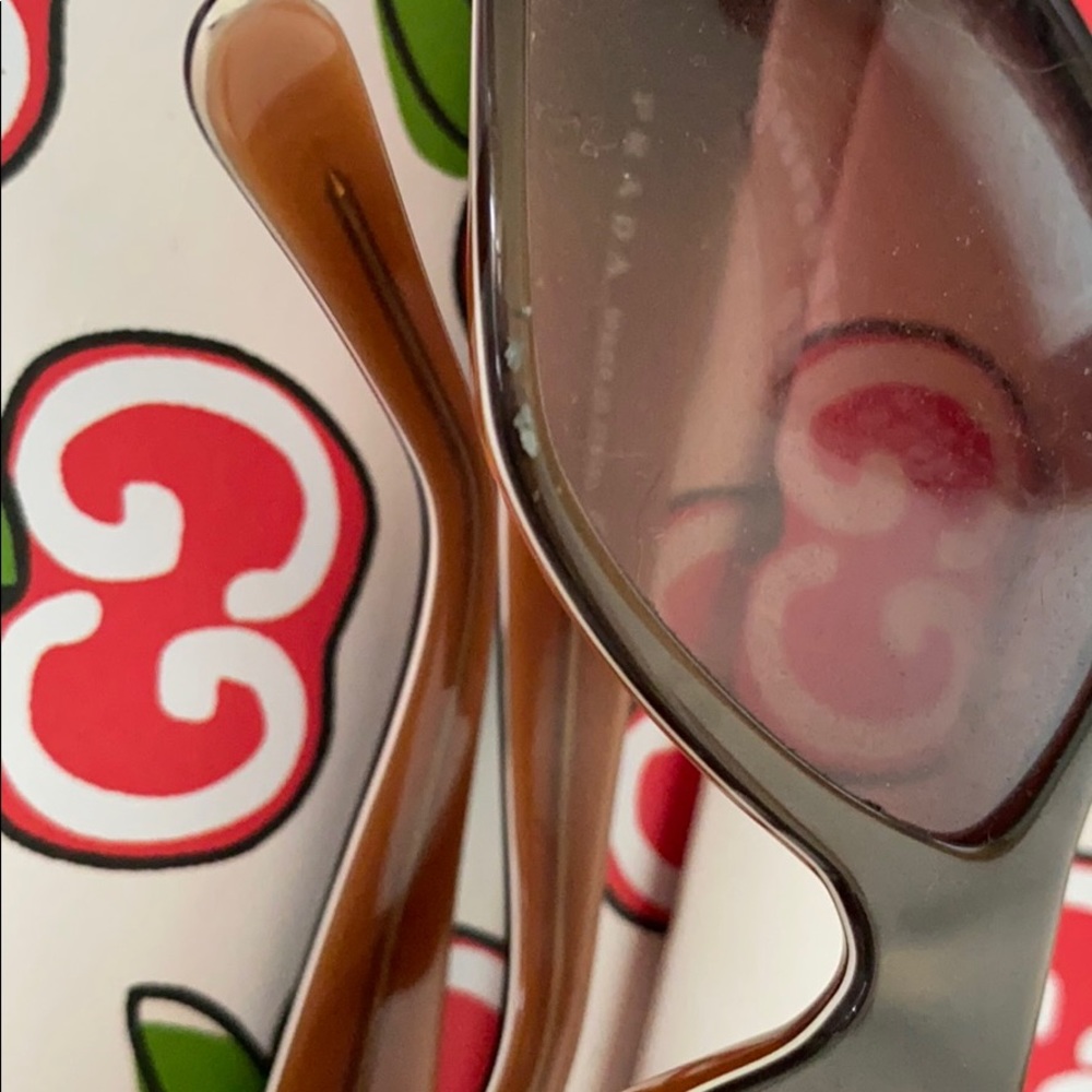 Authentic Prada sunglasses - Picture 6 of 6